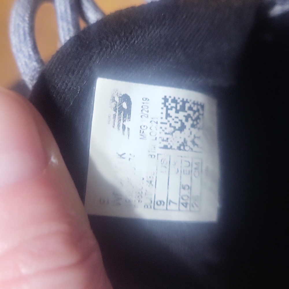 Womens New Balance Fresh Foam Roav Gym Shoes - Picture 11 of 11